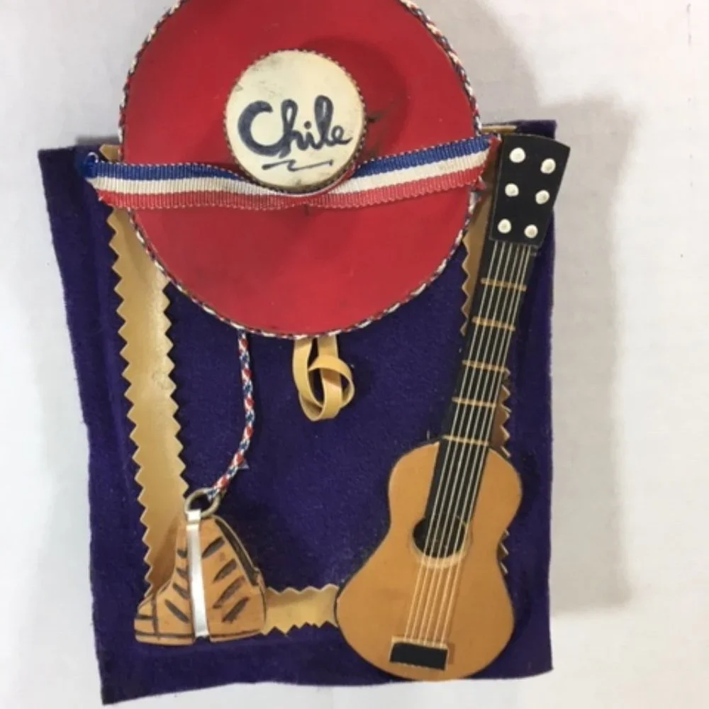VTG Chile Hanging Table Souvenir Hat Guitar Boots w/Spurs on Felt  4.25